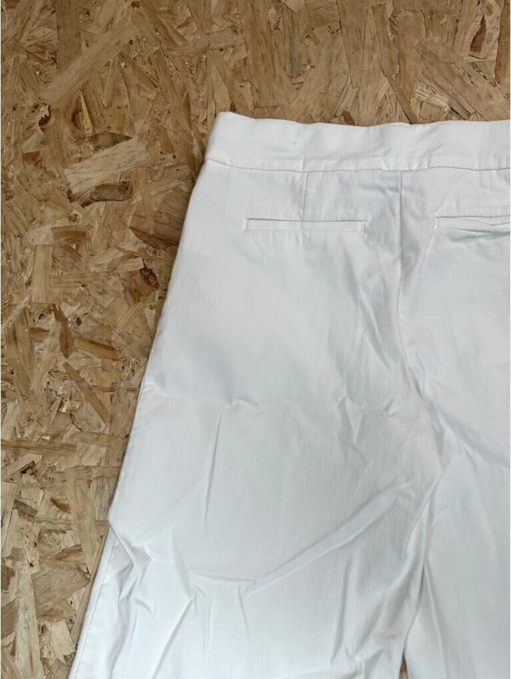 Chicos White Wide Leg Crop Pants Womens Size 0.5P US 6P Pull On Stretch Cropped - Picture 14 of 15